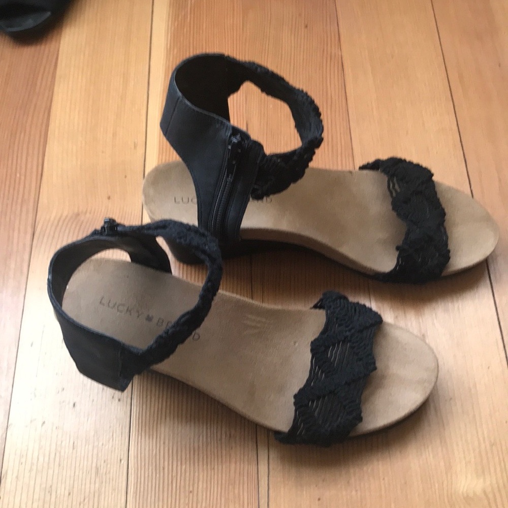 Macrame black wedges